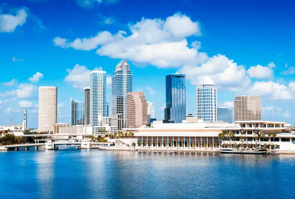 Considering a Move to Tampa?,Grace Prescott