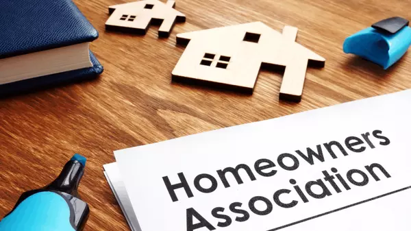 HOA Communities, Pros & Cons,Grace Prescott