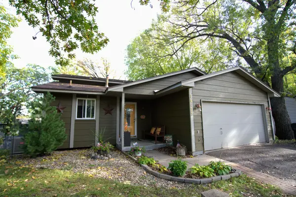 Price Reduced! 4-Level Split in Ramsey,Chuck Carstensen