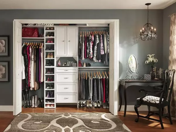 Spring Cleaning 101: Closet Overhaul!,Nichole Willey