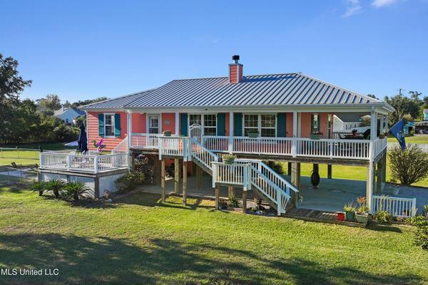 209 West Ave, Long Beach, MS 39560: Your Coastal Haven,Bryan David