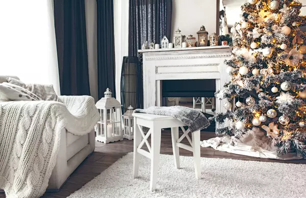 Snow-Sational Home Selling: 6 Winter Staging Secrets for Success!,Josee Savard