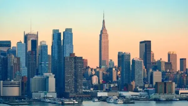 Examining Real Estate Choices: What Purchasing Power Does the Median Income Have in Major US Cities?,James Lynch