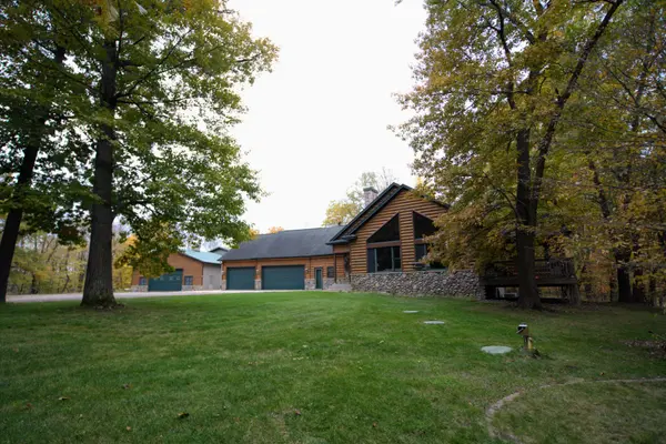 5BR/3BA Nowthen Home on 14+ Acres w/90x42 Outbuilding,Chuck Carstensen