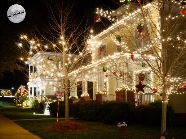 Dahlonega Christmas 2024: A Timeless Mountain Celebration,Nicole Van Den Bergh