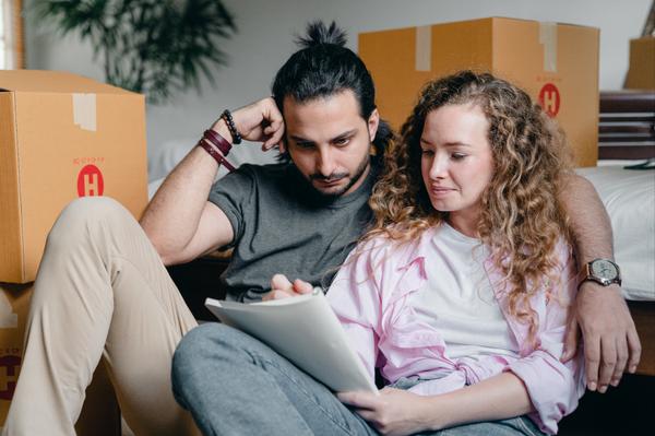3 Reasons to Sell Your Home Before the New Year,Allison Schnackenberg