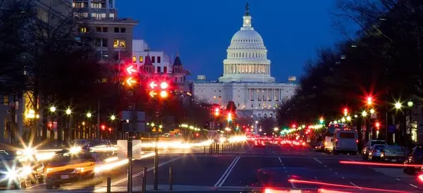 A Local’s Guide on Things to Do in Washington D.C.,Charles C. Heyward, Jr.