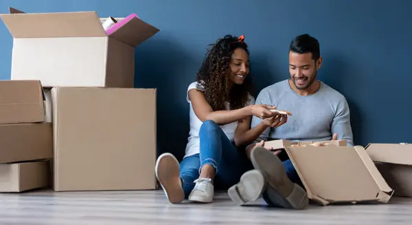 Despite Current Affordability Challenges, People Continue to Relocate,James Lynch