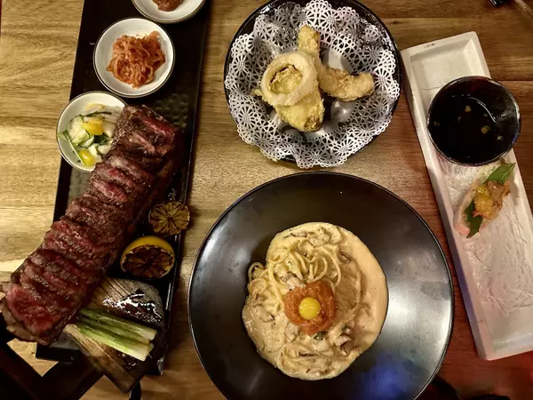 Culinary Crossroads: Denver’s Fusion Cuisine Scene in 2023,Lewi Gault