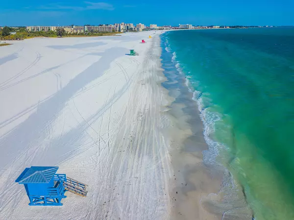 siestakey-lifeguard-beachempty- FLT Realty 