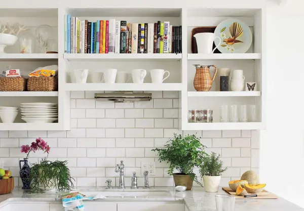 Is the Open Shelving Look for You?,Tom Carroll