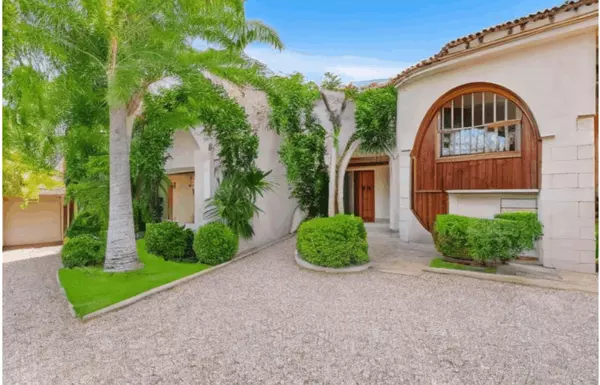 The Crucial Role of a Realtor in Your Property Transaction Journey,William Gartin