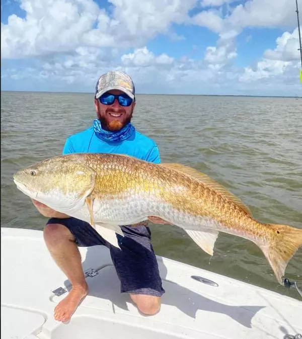 Angler's Paradise: Fishing in Fort Myers,Billee Silva, PA, ABR SRS