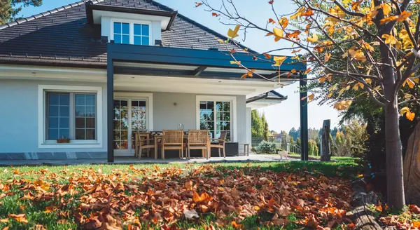 Reasons to List Your Home Before the End of the Year,James Lynch