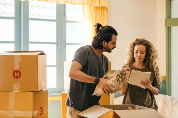 Moving Made Easy: Essential Tips and Clever Hacks for a Smooth Transition,Stormy Curtis