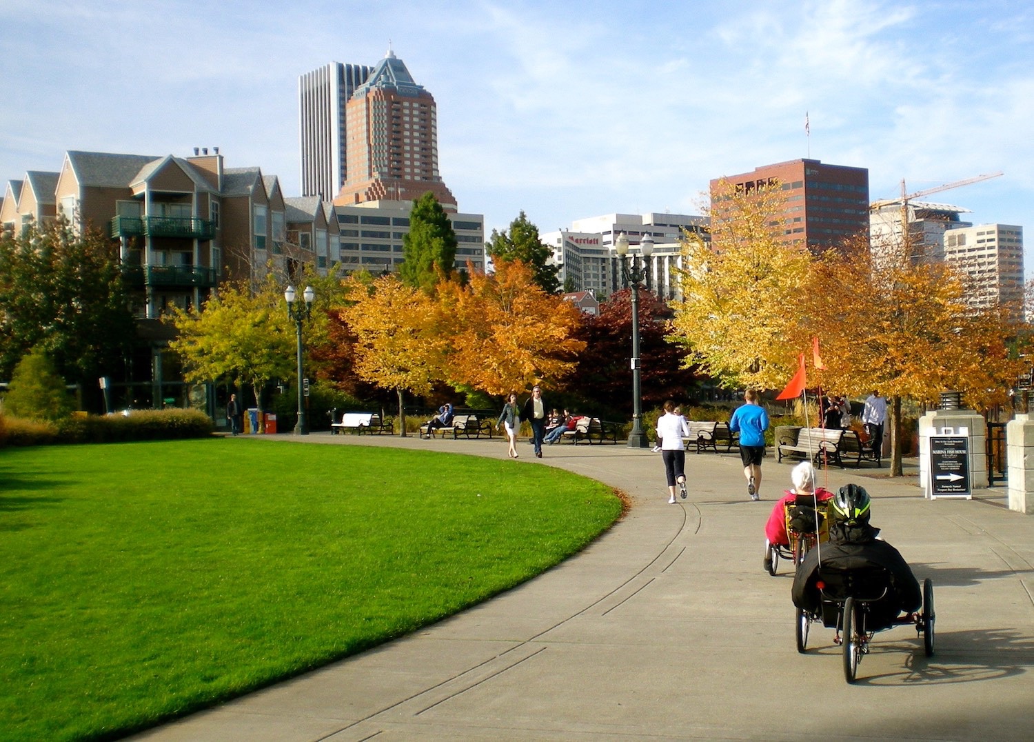 RiverPlace with Pathway in Portland, Oregon