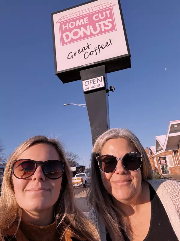 Young's Yum: Home Cut Donuts,Sara Latta-Young