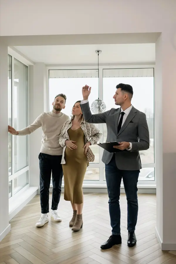 How to choose a real estate pro online: 5 Secrets to finding the perfect agent,Office Admin