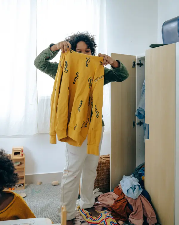 5 Ways to Keep Your Kids’ Closets Organized,Office Admin