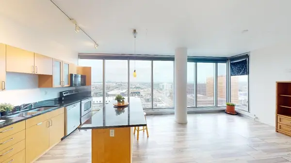 Price Reduced! 1BR/1BA Condo in Bloomington,Chuck Carstensen