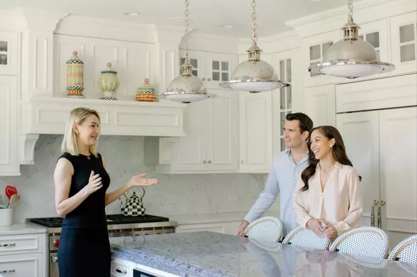 advisor-couple-kitchen-2