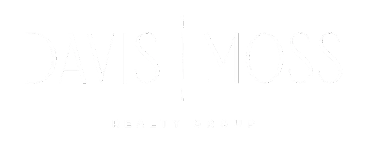 Real Estate - Kaley Davis & Michelle Moss - Real Estate Professional