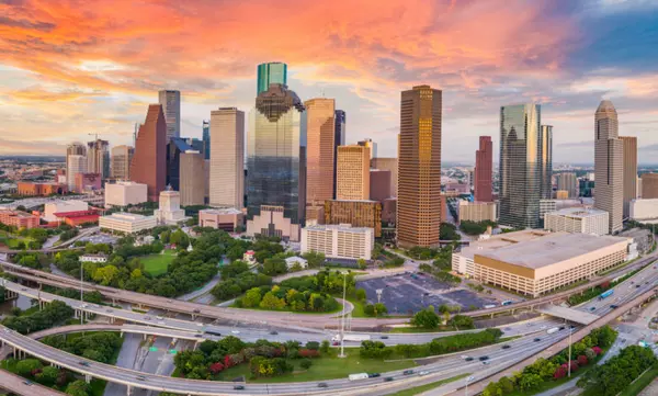 feature image of Home Prices In The Houston Market Begin To Fall