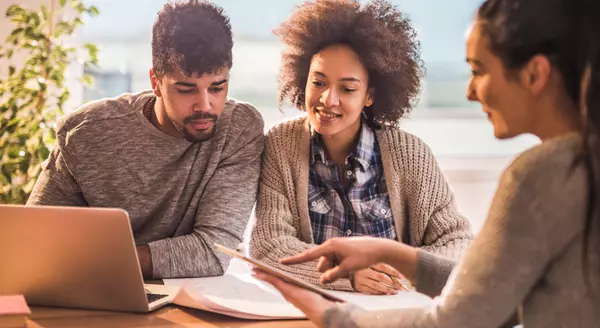 Navigating the Challenges of Selling Your House: Insights from AgentOwned Realty in Charleston SC,AgentOwned Realty