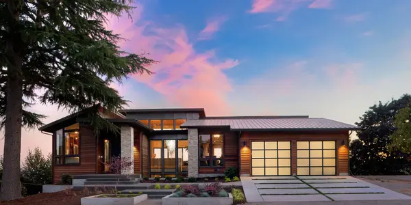 The Future of Luxury Homes: St. Louis Real Estate Market Predictions for 2024,Damian Gerard