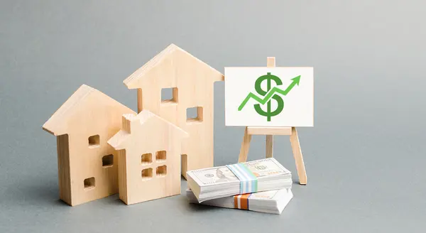 Analysts Predict Continued Home Price Growth in Coming Years,James Lynch