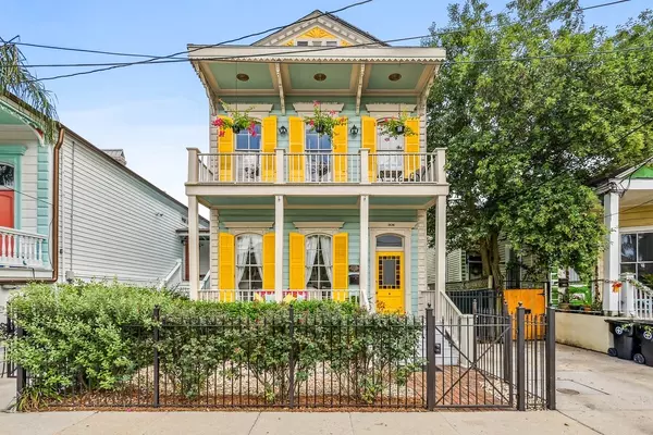 The Many Magnificent Styles of New Orleans Architecture,Deveney Marshall