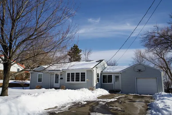 Minnetonka 1-Story Home Minutes from Medicine Lake Beach,Chuck Carstensen
