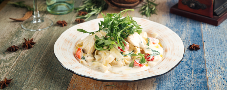 Chicken Alfredo at Peter's Pasta In Kamloops, BC