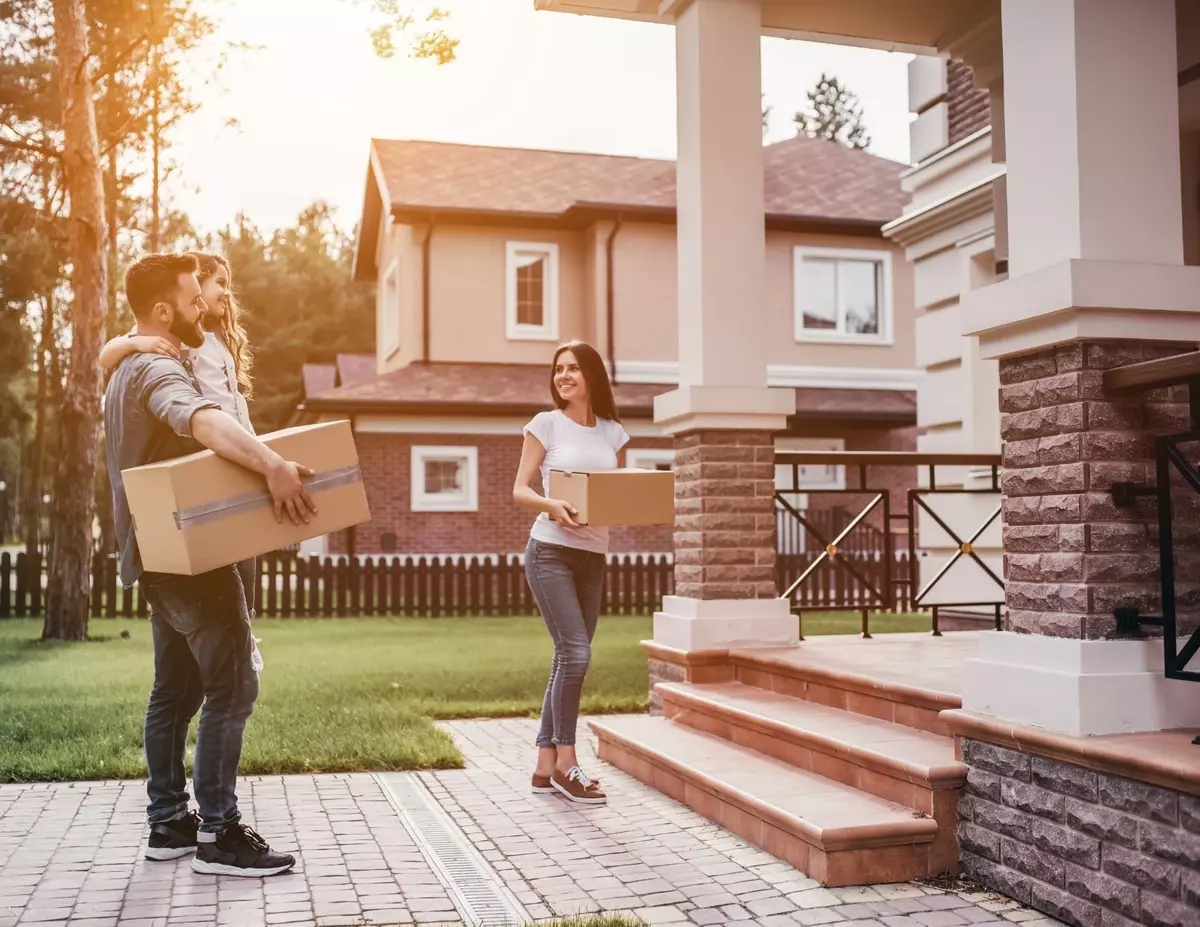 Stock Family Carrying boxes Sunset