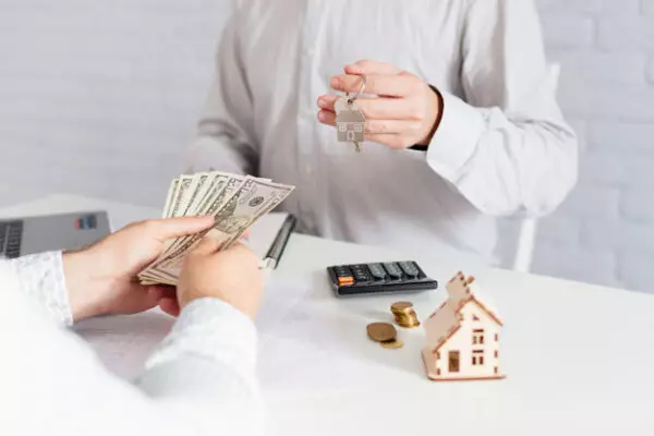 ¿QUIÉN PAGA LA COMISIÓN?,Maria Del "Carmen" Sanchez