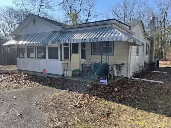 For Sale: 628 6th Ave, Newtonville, NJ ,Michelle Lucca