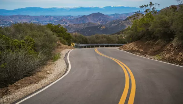 Cruising Through Malibu: Your Ultimate Guide to Driving in the Oceanfront Paradise,Tristan Ahumada