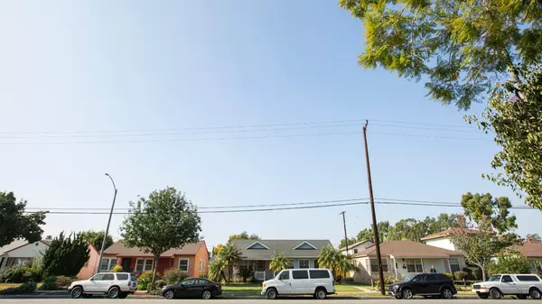 Is Lakewood CA a nice place to live?,Rick Lee