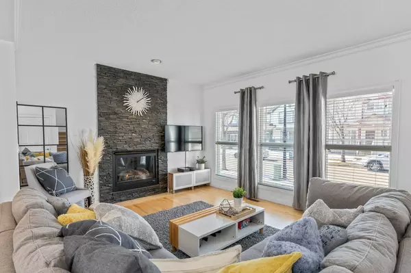 Live in Terwillegar Towne! 5031 Thibault Way!,Melody Wilson
