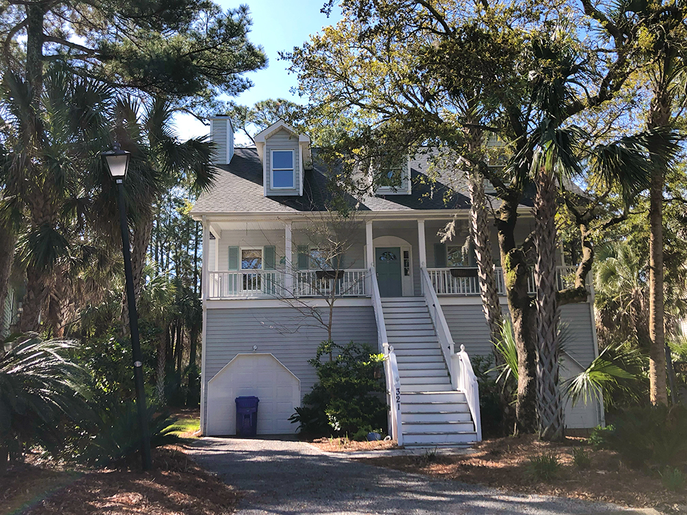 cottage style home in sunset point folly beach sc