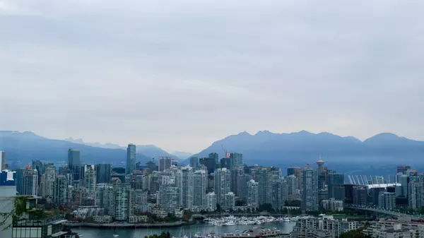 Why Vancouver Real Estate is a Great Investment: Debunking the Controversy,Taylor Ross