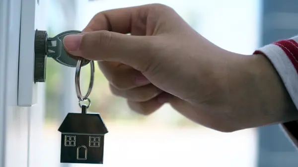 Things to Avoid When Doing an Open House,Haydn Halsted