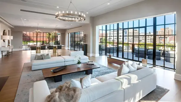 In These Cities, a House Is Cheaper Than a Condo,Scott Graff