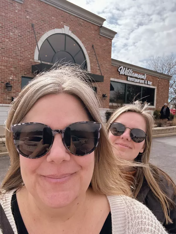 Young's Yums: Williamson's Restaurant & Bar,Sara Latta-Young