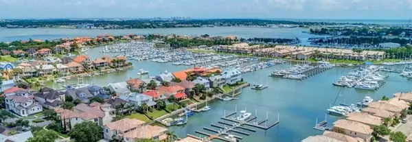 Welcome to League City ,Kimberly Hughston