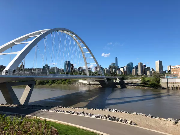 Edmonton Real Estate Market Update - 2023 Q1,Amy Long