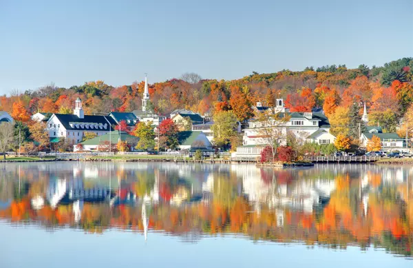 Lake Winnipesaukee premier lake in New England