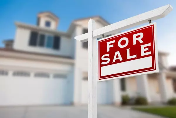 5 Essential Tips for Buying a Home in a Seller's Market in Calgary