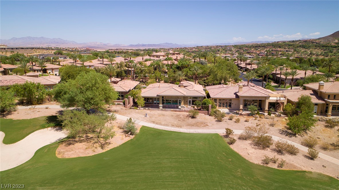 Single Story Golf Course Home