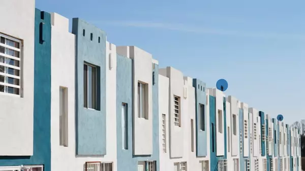 Dave Ramsey says: Invest wisely, don’t overpay for your home,Scott Graff